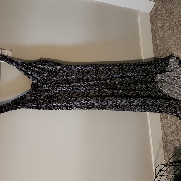 Denver Hayes Dress - Picture 3 of 4